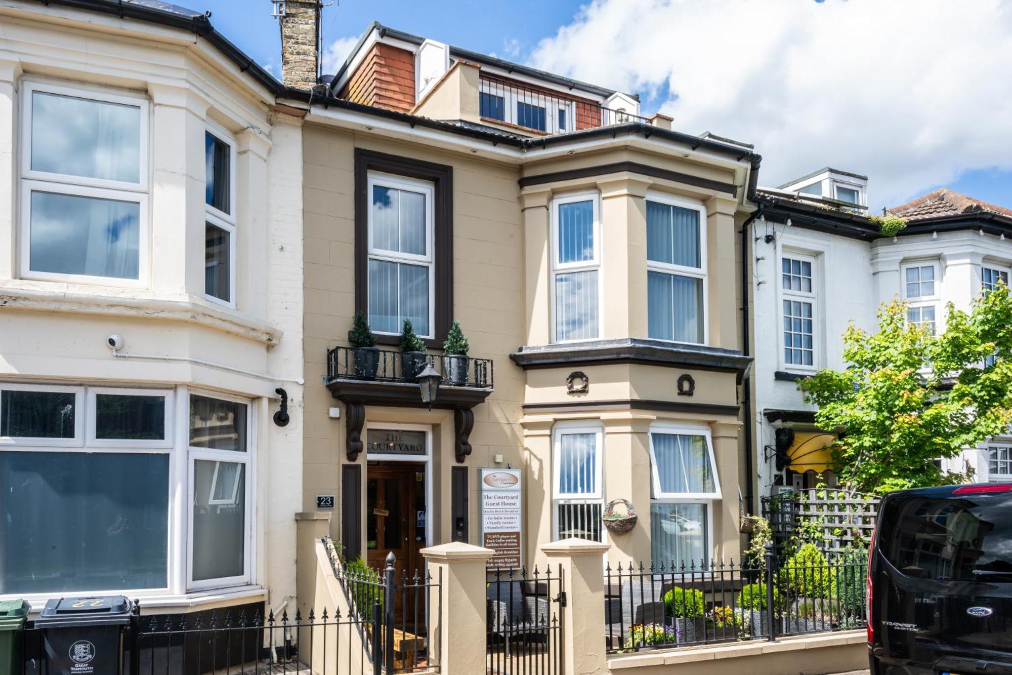 The Courtyard Guest House Great Yarmouth Exterior foto