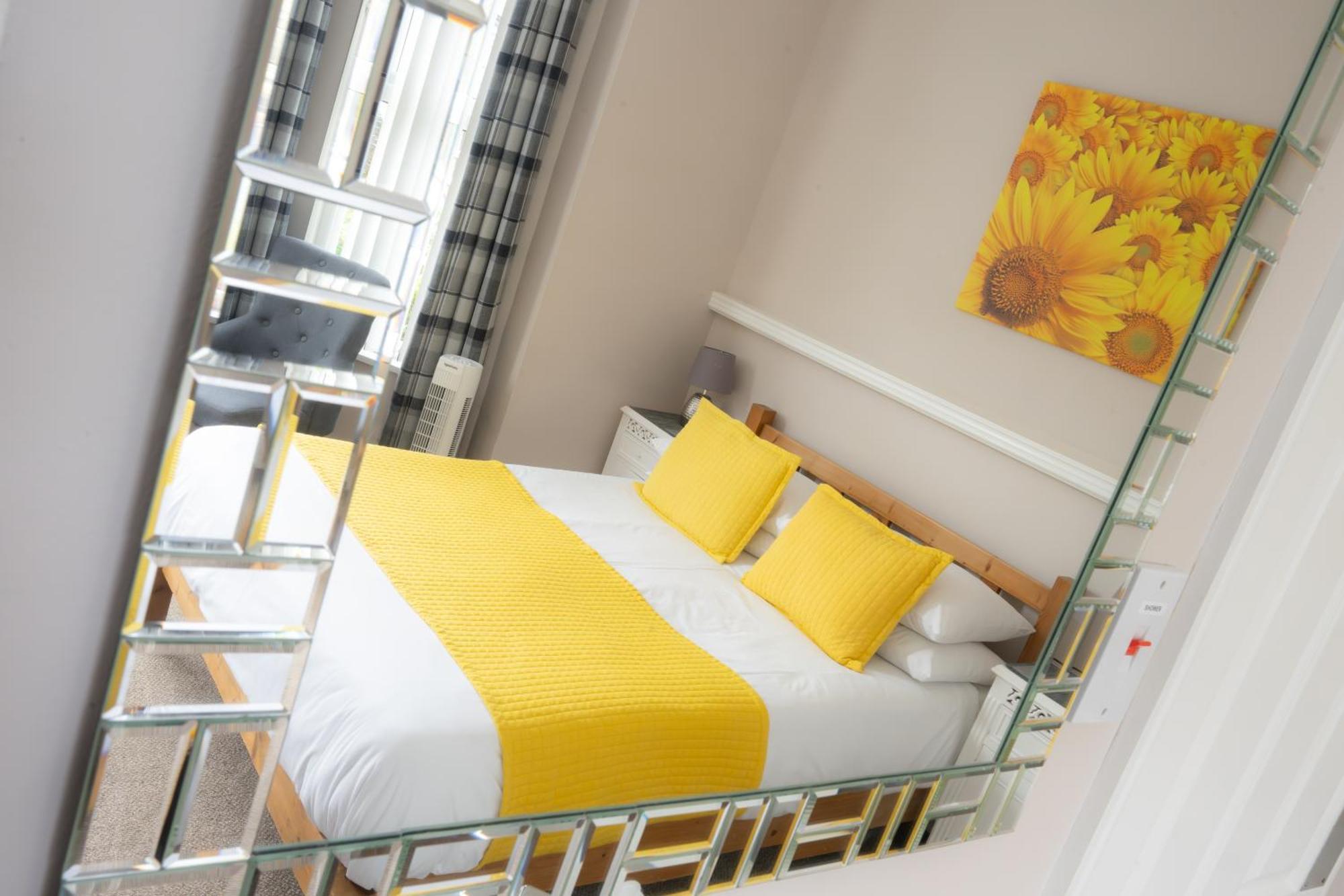 The Courtyard Guest House Great Yarmouth Exterior foto